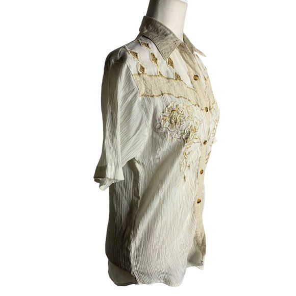 Vintage 90s Button Up Crinkle Blouse M White Short Sleeve Embroidered Cut Outs - Picture 8 of 9